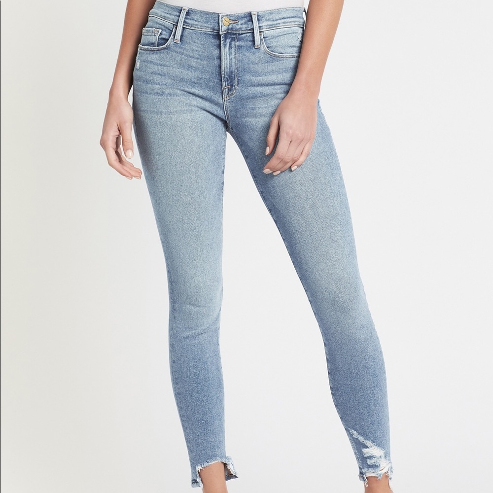 Frame Le Skinny de Jeanne in Stroll (size 28)